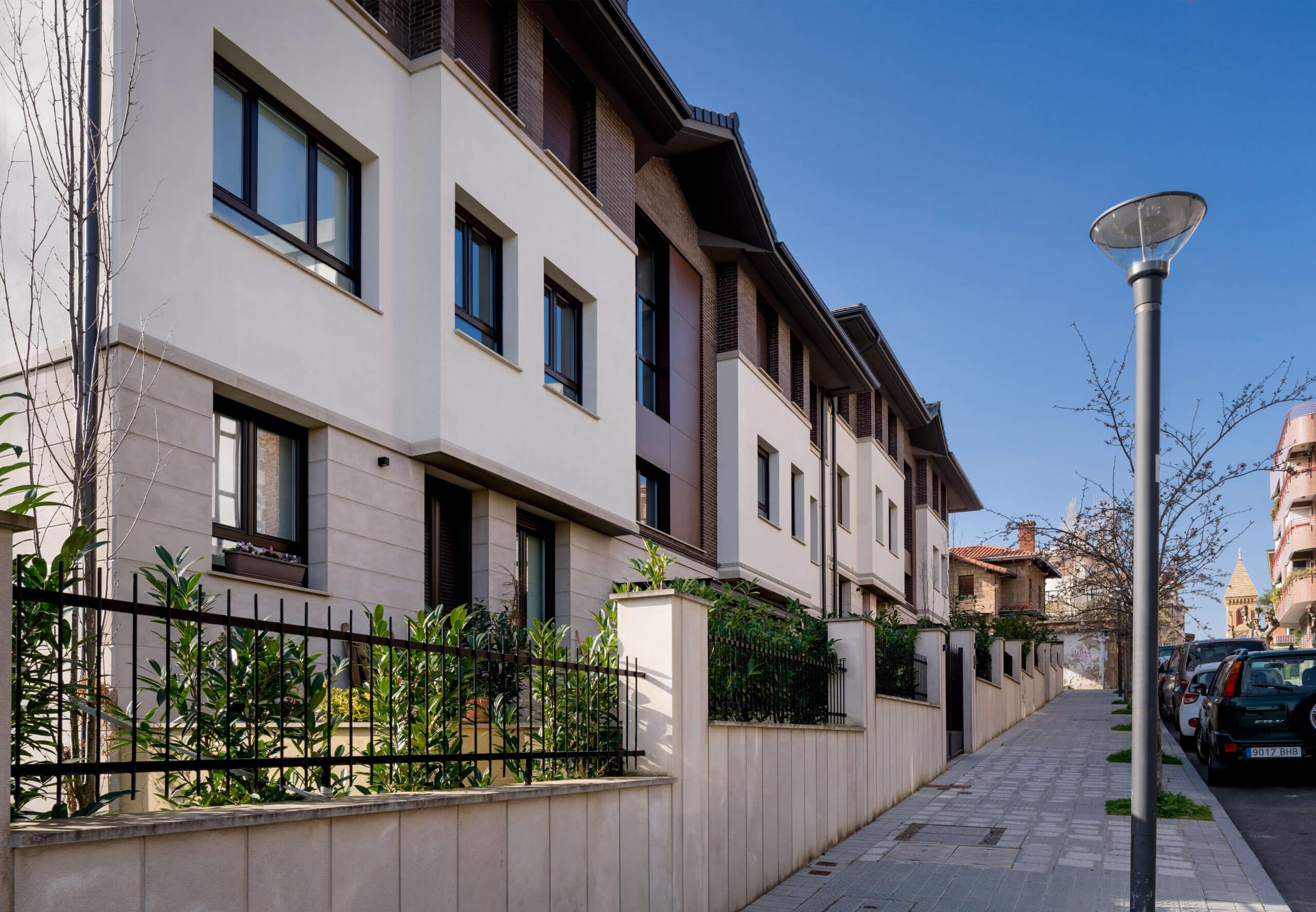 12 viviendas de obra nueva en san ignacio 3A 3B, neguri getxo 27 garajes y 18 traseros