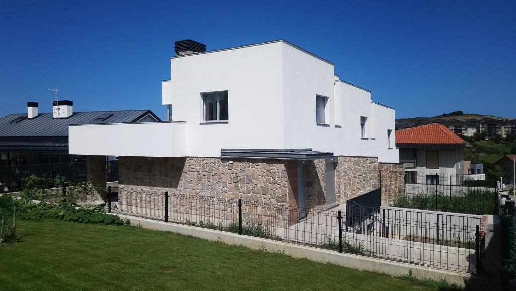 Trifamiliar en Atxabiribil, Sopela