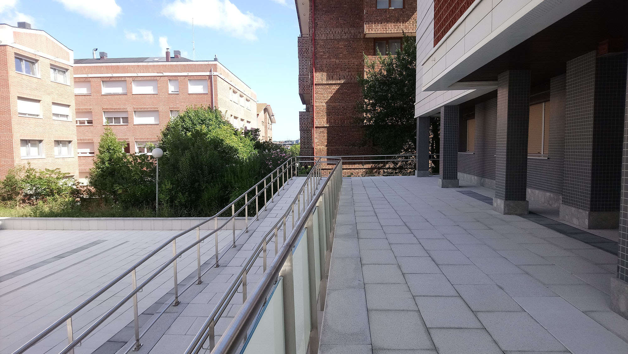 Grupo Talaieta: accesibilidad y urbanización.